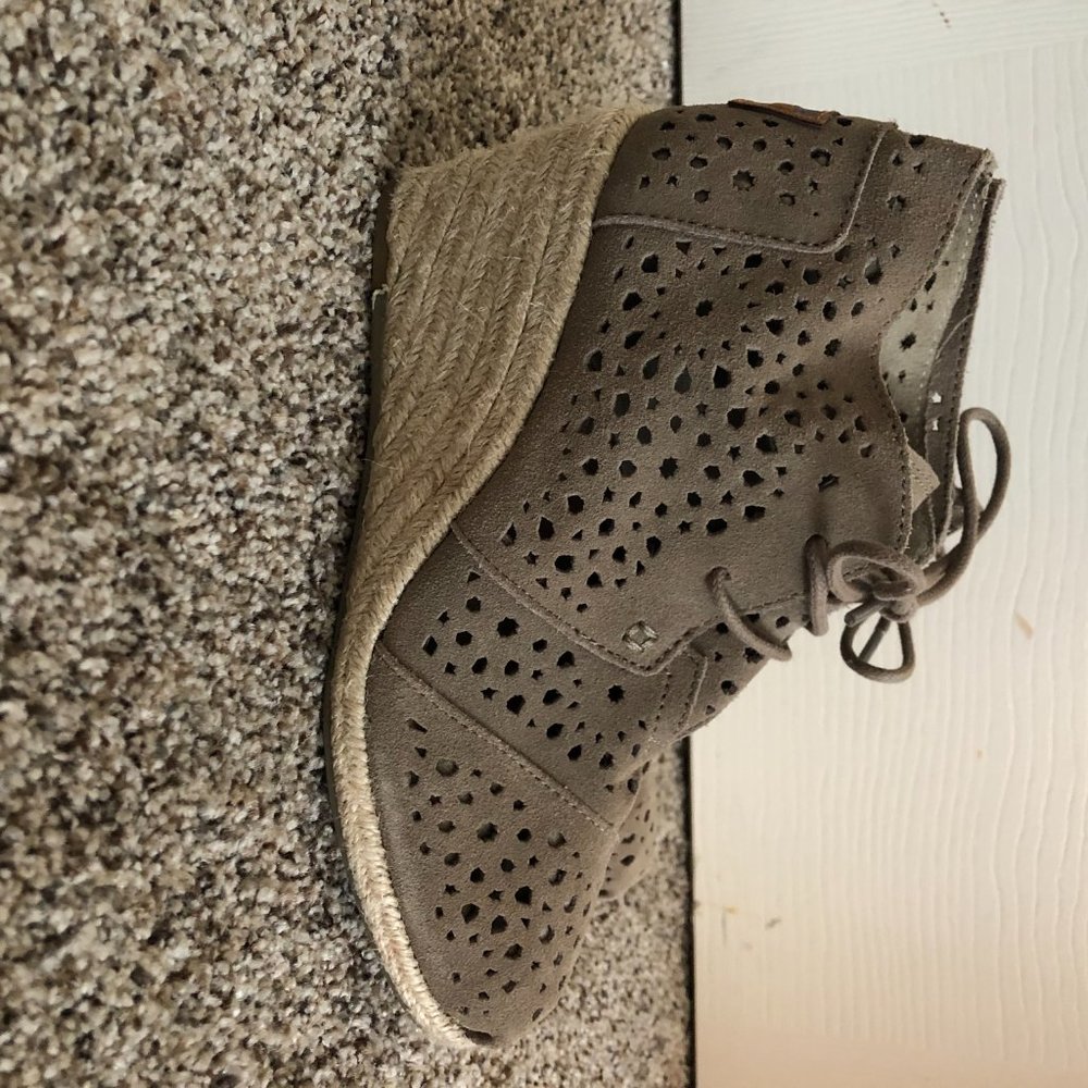 Toms Booties